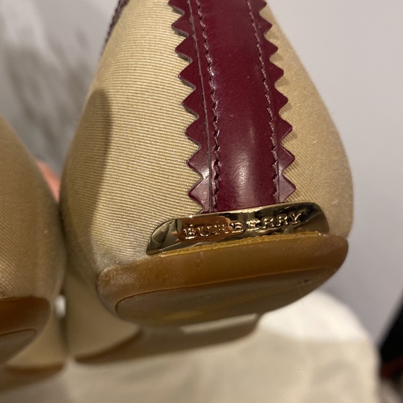 Burberry "Brogue Stanhope Loafer with Tassels" ballet flats - Picture 4 of 7